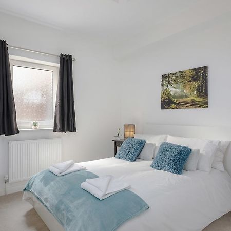 1 Bed Apt Sleeps 4 Luton  Esterno foto