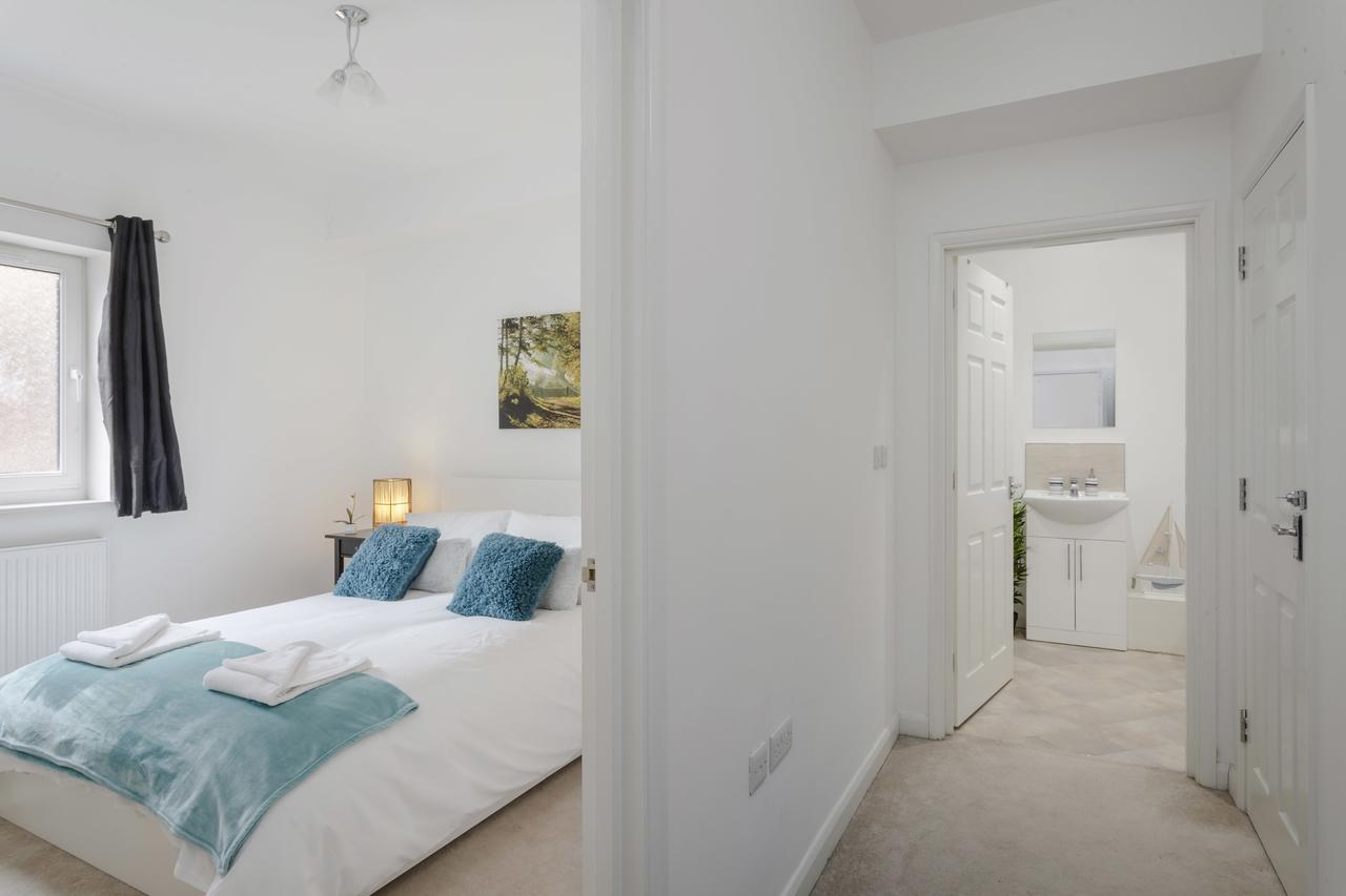 1 Bed Apt Sleeps 4 Luton  Esterno foto